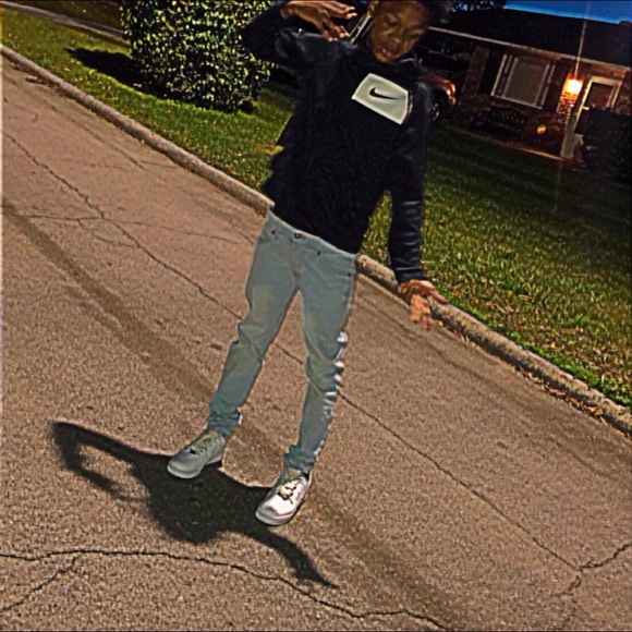 Meet your Posher, Xavier - Picture 1 of 1